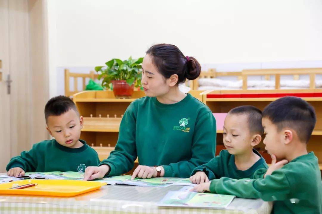 蒙氏师资幼儿园教师必会技能讲故事这样做好处多多