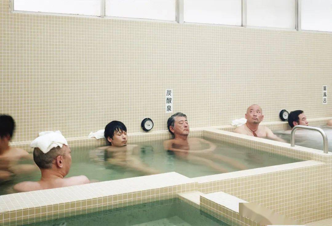 再一次走进东京老钱汤建筑师长坂常重新修复黄金汤找回街区人情的美好