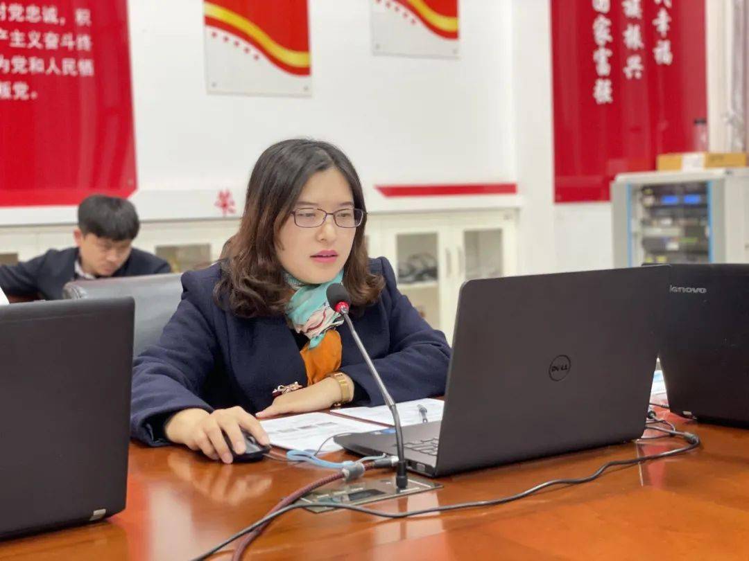 物理备课组长石彦玲老师利用市质检的各项数据分析,指出这一届的学生