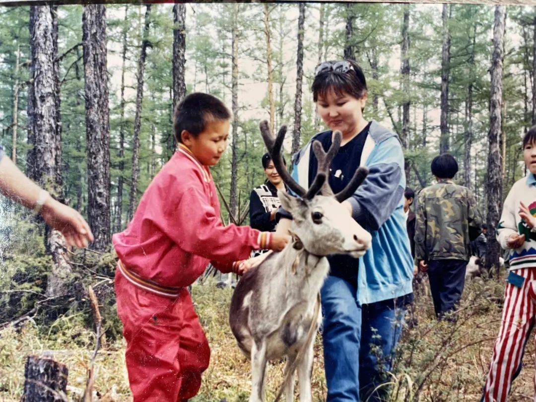 《吉祥三宝》里的小女孩,现在过得怎么样?_诺尔曼