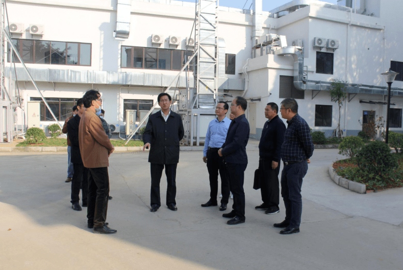 2021年3月5日下午,百色市副市长彭斌到百色市应急医院调研指导工作.