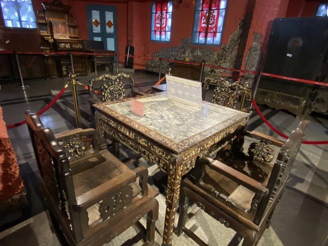 瓷美楼奇 | 清代红木螺钿家具 瑞士八音盒