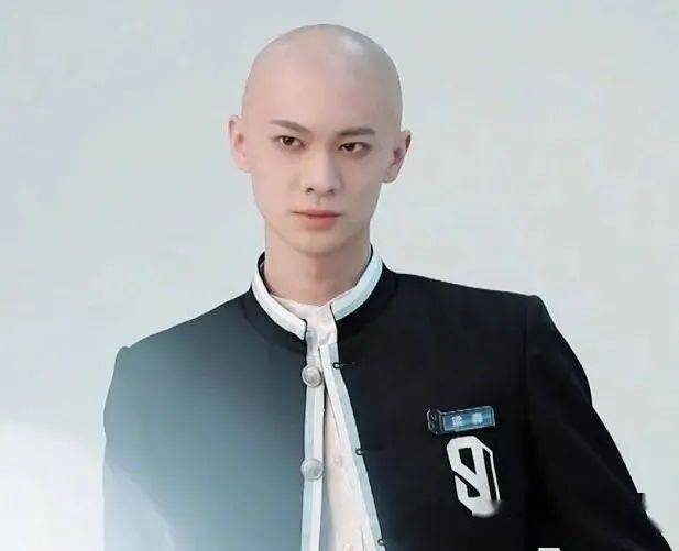 不过梁森公司随后发出声明,澄清梁森不是打人惯犯.