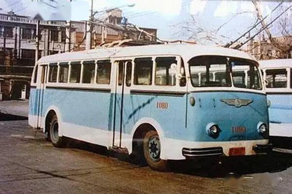 本溪市内最早的公交车叫烤地瓜车你知道吗