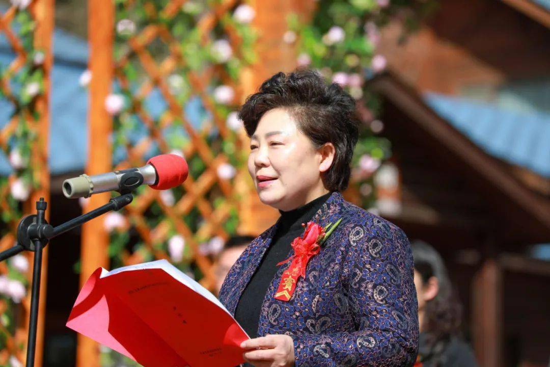 官宣2021宝泉山地郁金香踏青赏花节开幕式隆重举行