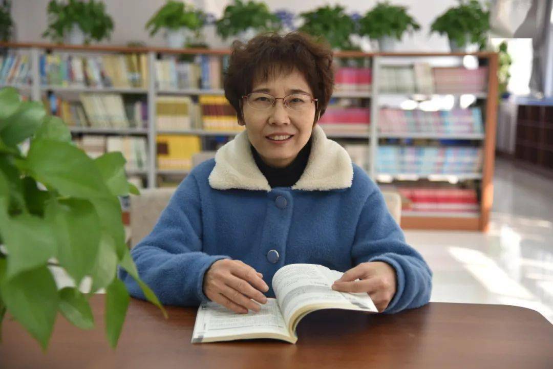 二中西校区38女神节一看我家的老师最美