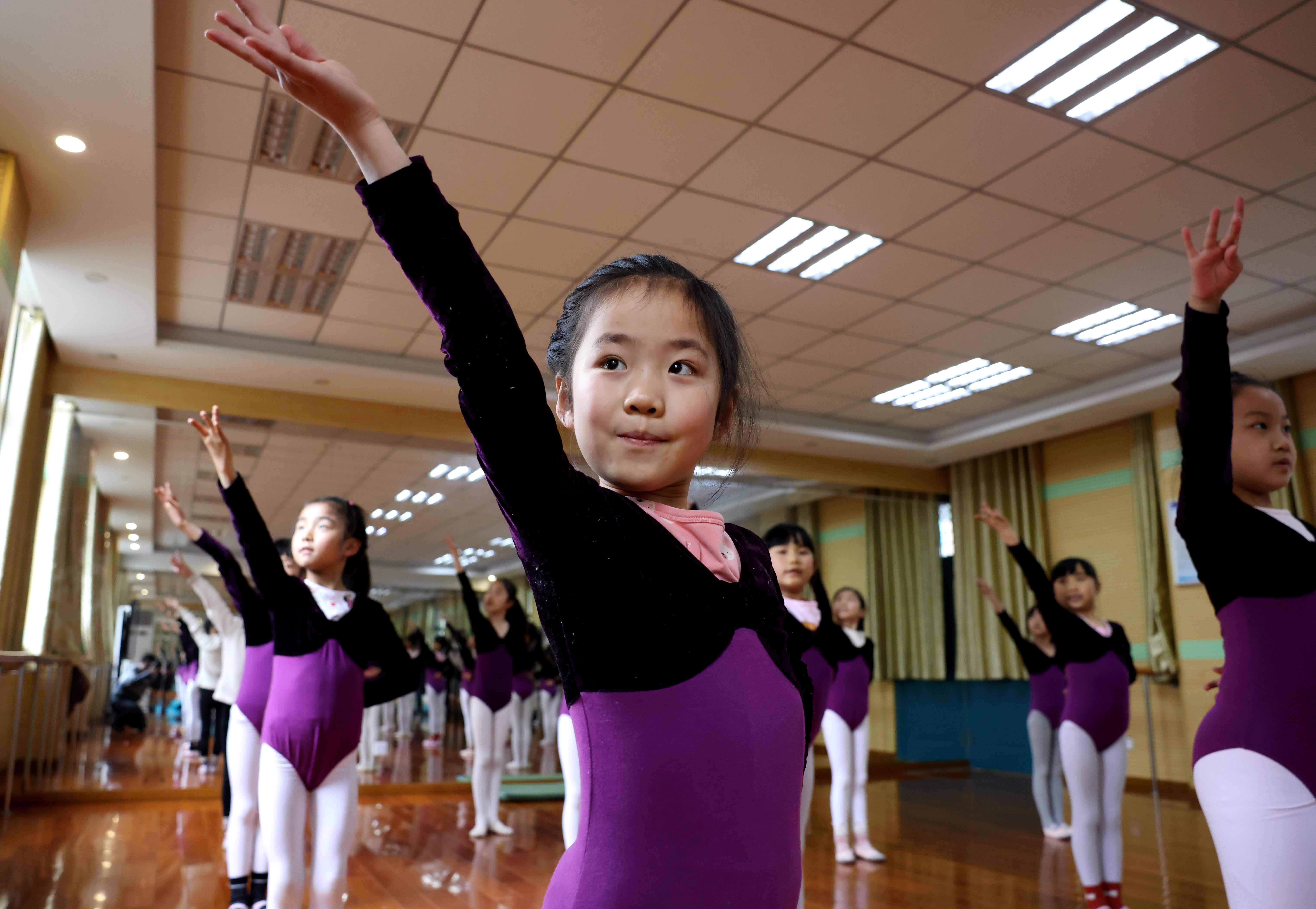 女生舞蹈课后（小学女生舞蹈课） 女生舞蹈课后（小学女生舞蹈课）《小学女生舞蹈课训练视频》 舞蹈科普