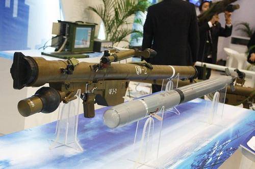 pla女兵玩转单兵防空导弹5秒反制敌机发现即摧毁