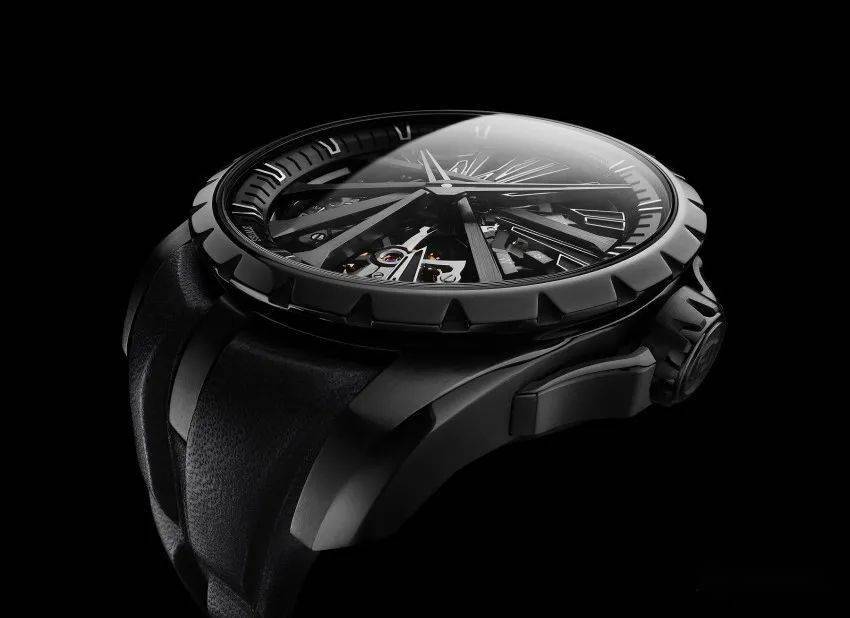 Roger Dubuis �޽ܶű˽��Ķ��˵Ļ��罻����