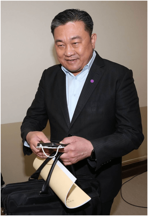 【环球网综合报道记者赵友平】有着爱妻人设的民进党"立委"王定宇被爆