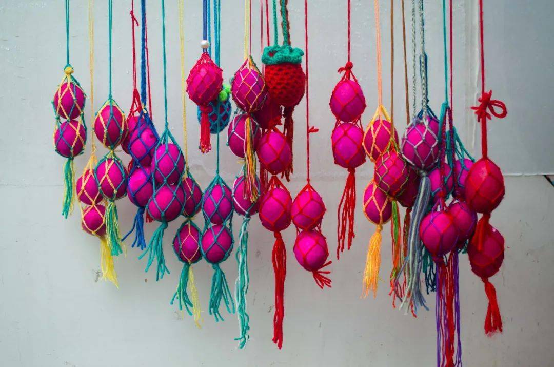 旧州镇平西坝小学开展二月二煮红蛋活动