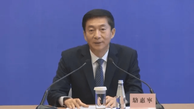 中央官员南下香港三天办超60场座谈会透露哪些信号