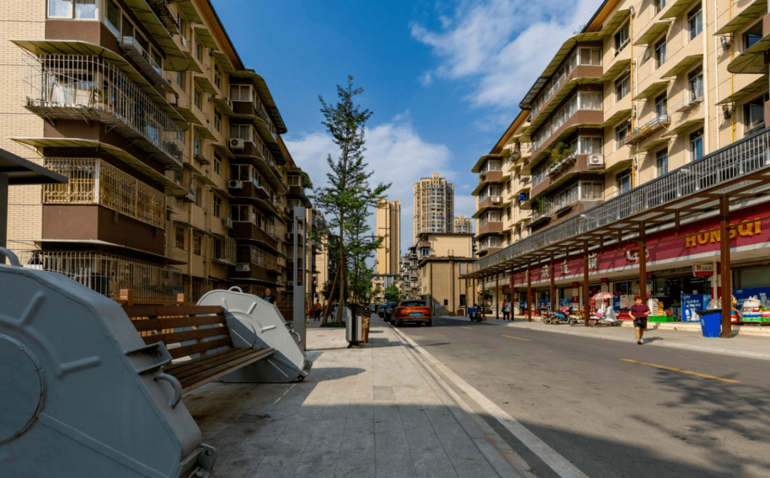 老旧,无序,是老旧小区给人们留下的普遍印象,成华区二仙桥街道下涧槽