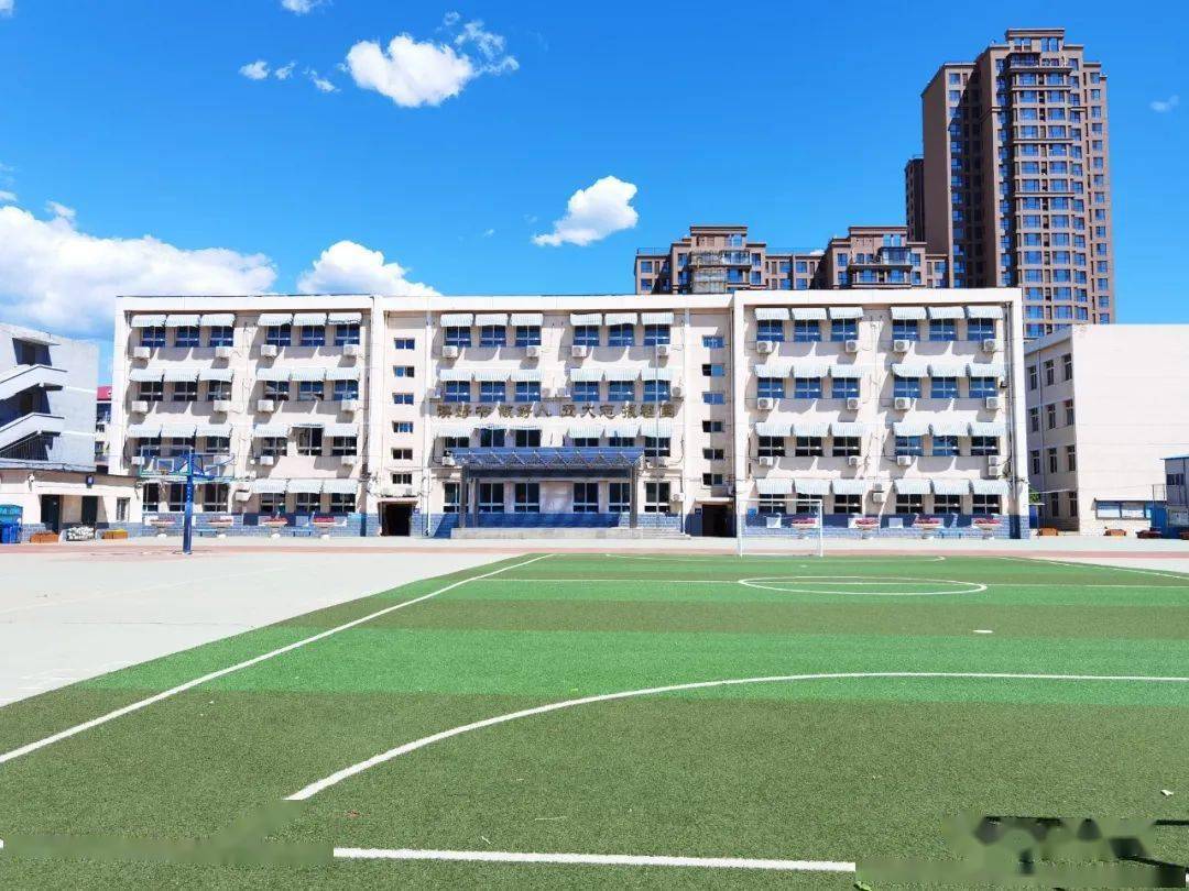 北京市门头沟区育园小学于1987年10月建校.