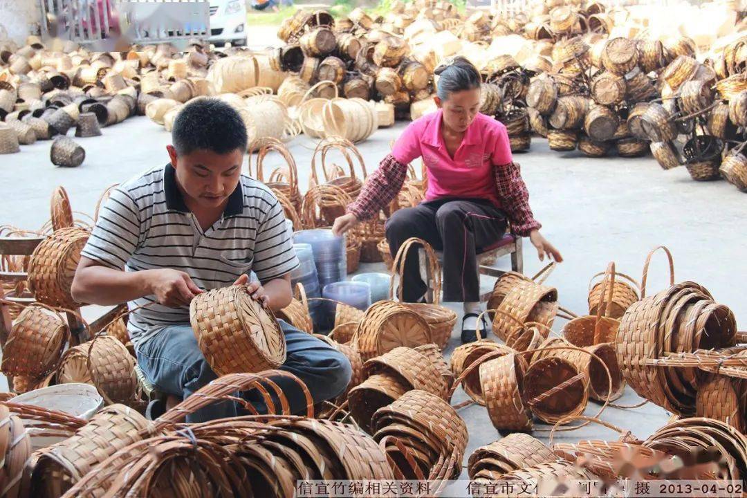 信宜的竹器编织有悠久历史,在明清时期当地民间便用竹子编织一些竹筐