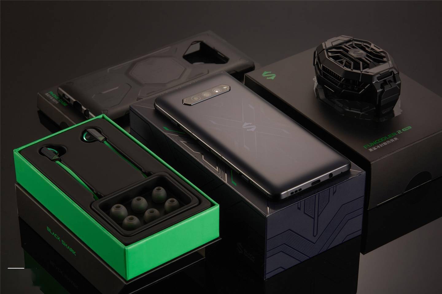 it之家开箱黑鲨4pro开箱低调不输气场锋芒恰到好处