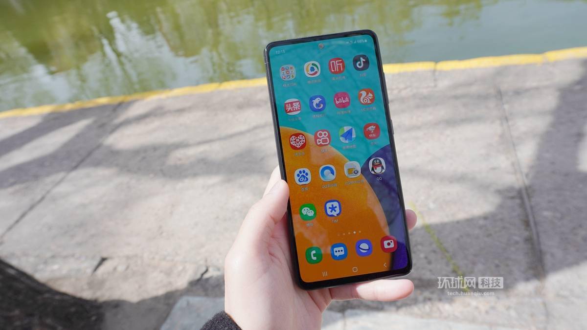 方面|三星再推主打年轻用户新机：Galaxy A52 5G能否成功捕获其芳心