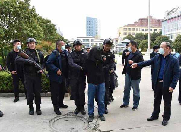 6.19"特大杀人案专案组胜利凯旋欢迎仪式