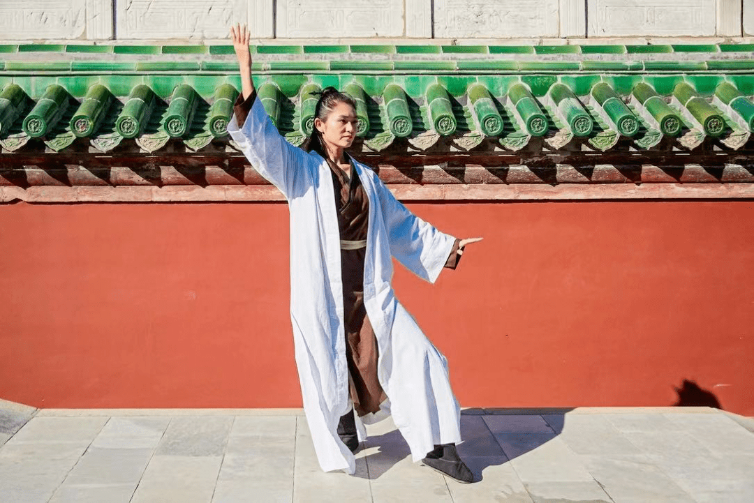 全世界超6亿人练太极,她是世界冠军,今天大妈和冠军面对面学太极!