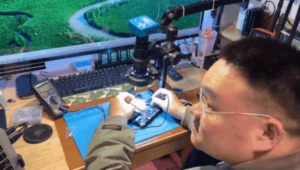 电源|铁路职工在家开维修铺？谁看了不直呼一声“好家伙”！