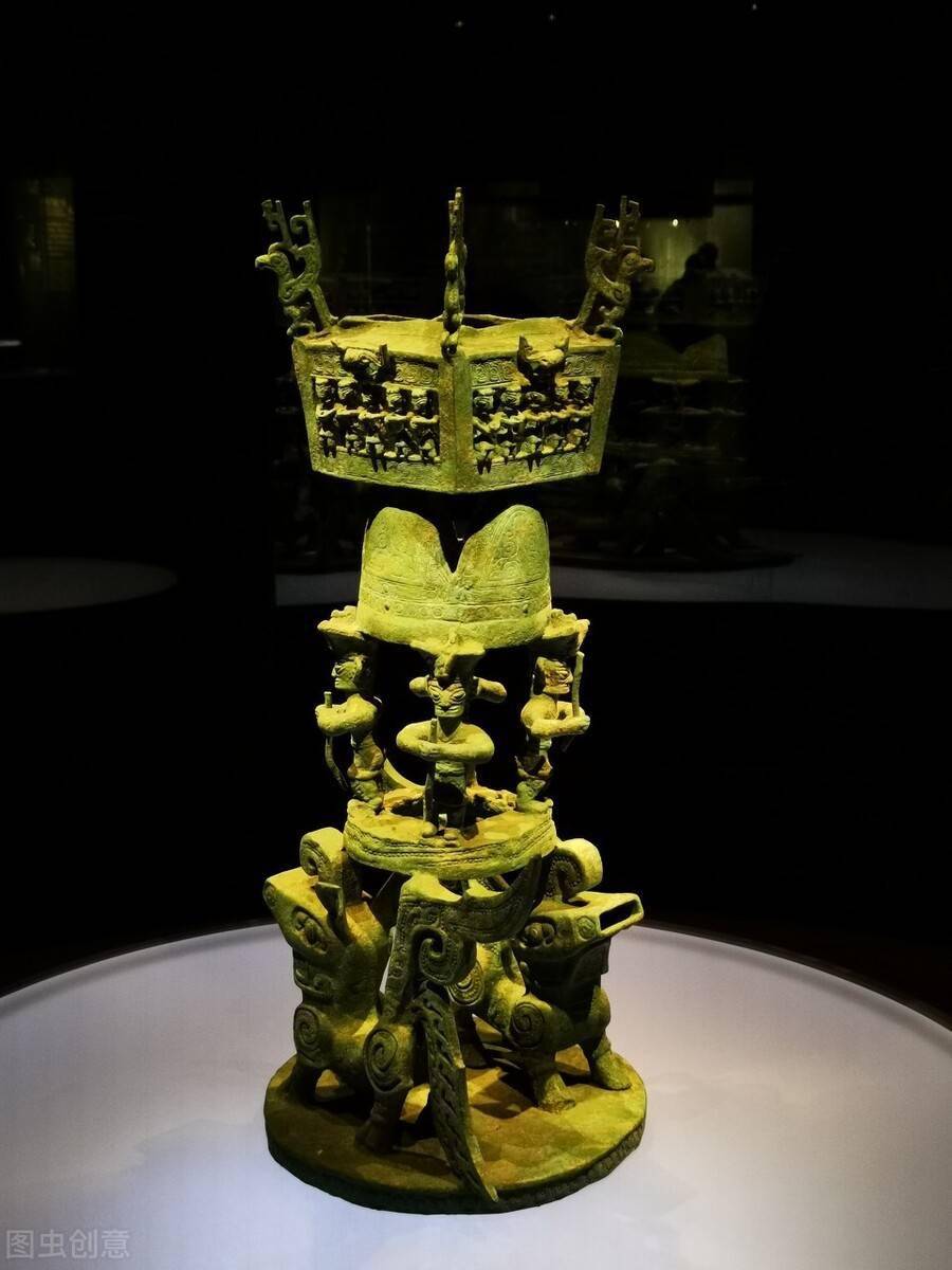 惊天发现夏商时代的三星堆古国最少有三个不同种族五个等级