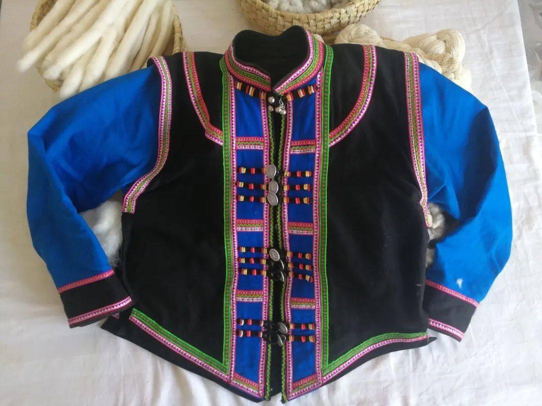 自己怎么染衣服的 fe277381753340a3827fac9f29d37b0a.jpeg