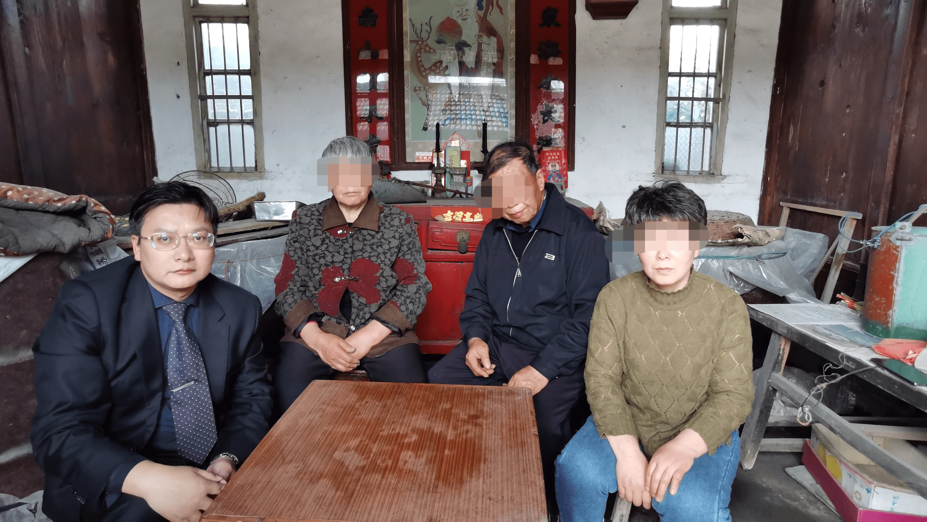 “南大碎尸案”受害者家属提起民事诉讼,欲追究学校责任_刁爱青