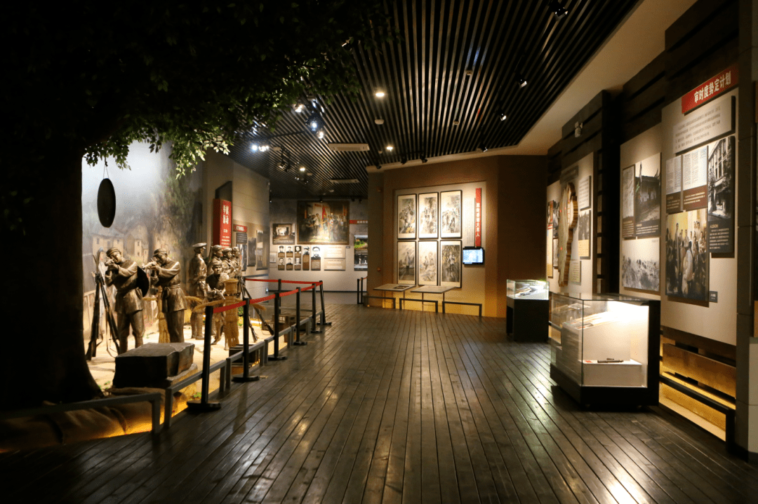 百个革命文物展览02持续开展"守初心 担使命——百件革命文物说江西"