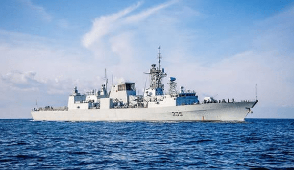 值得注意的是,加海军"卡尔加里"号属于哈利法克斯级,虽然称为导弹护卫