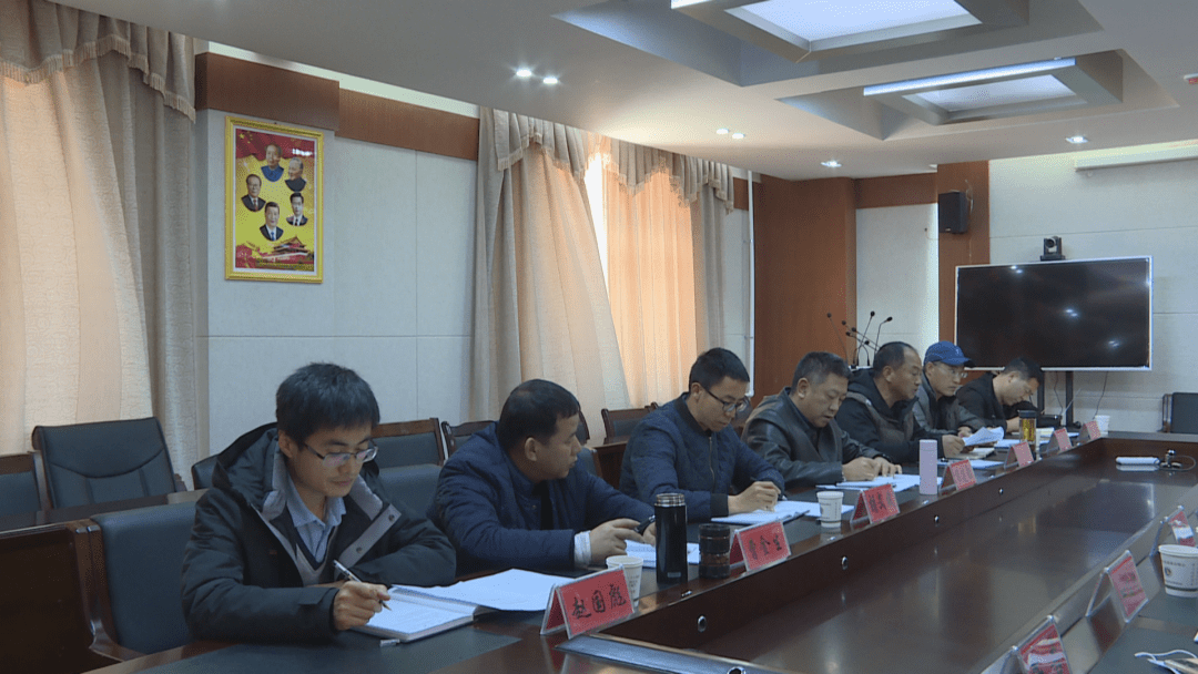 委常务副书记,县教育整顿办副主任王毅,县人民法院院长李燕出席会议