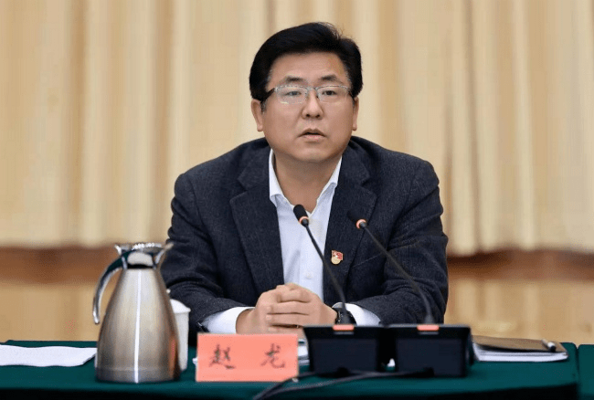 福建省委常委秘书长郑新聪任福建副省长