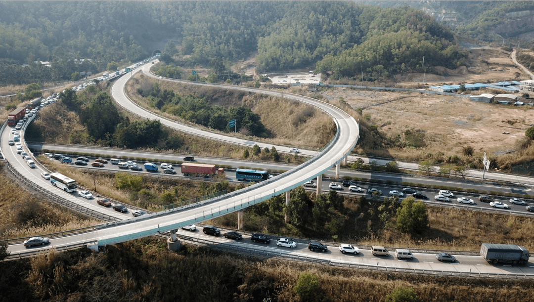 惠河高速当前新冠肺炎疫情防控形势持续向好,生产生活秩序稳步恢复,时