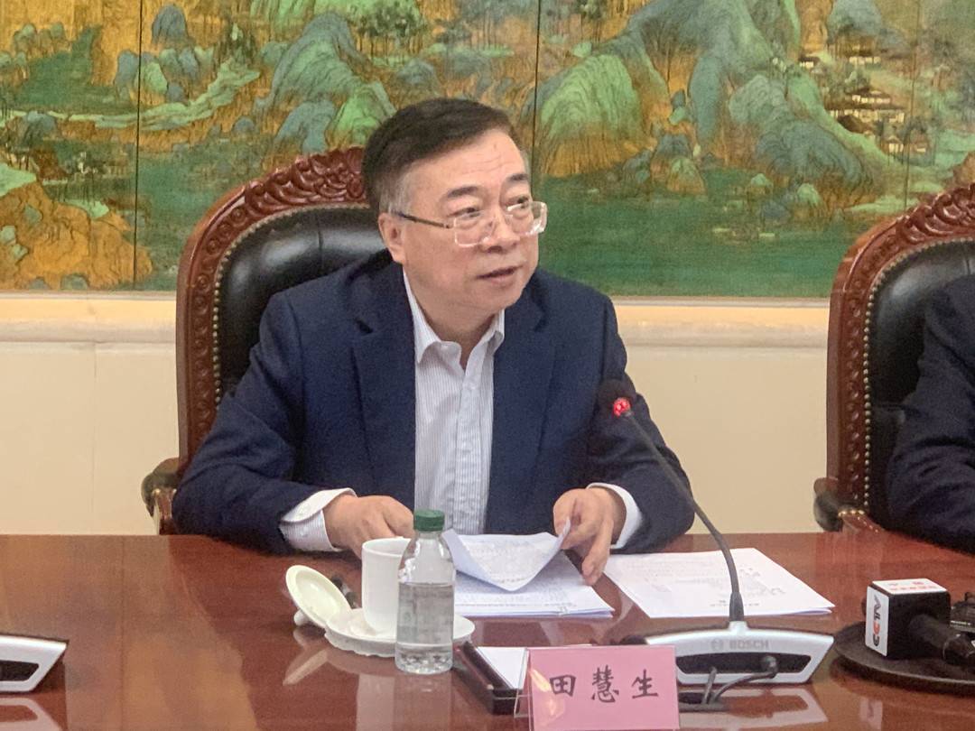 教育部教材局局长田慧生.封面新闻记者粟裕摄影