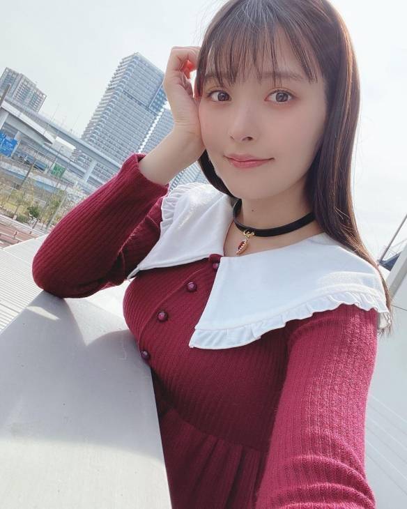 穿制服的政委也太可爱了美女声优上坂堇美照赏