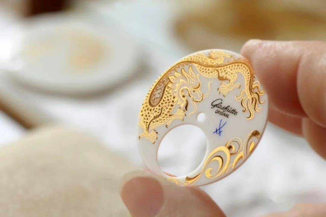 ��ҹ����| ��ʷ���Ļ�����ײ,�����յ�ԭ����MEISSEN÷ɭ��