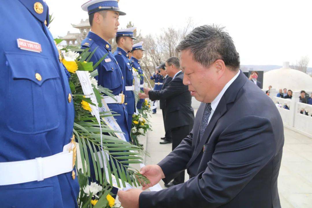 奋斗百年路启航新征程学党史悟思想办实事开新局卓资