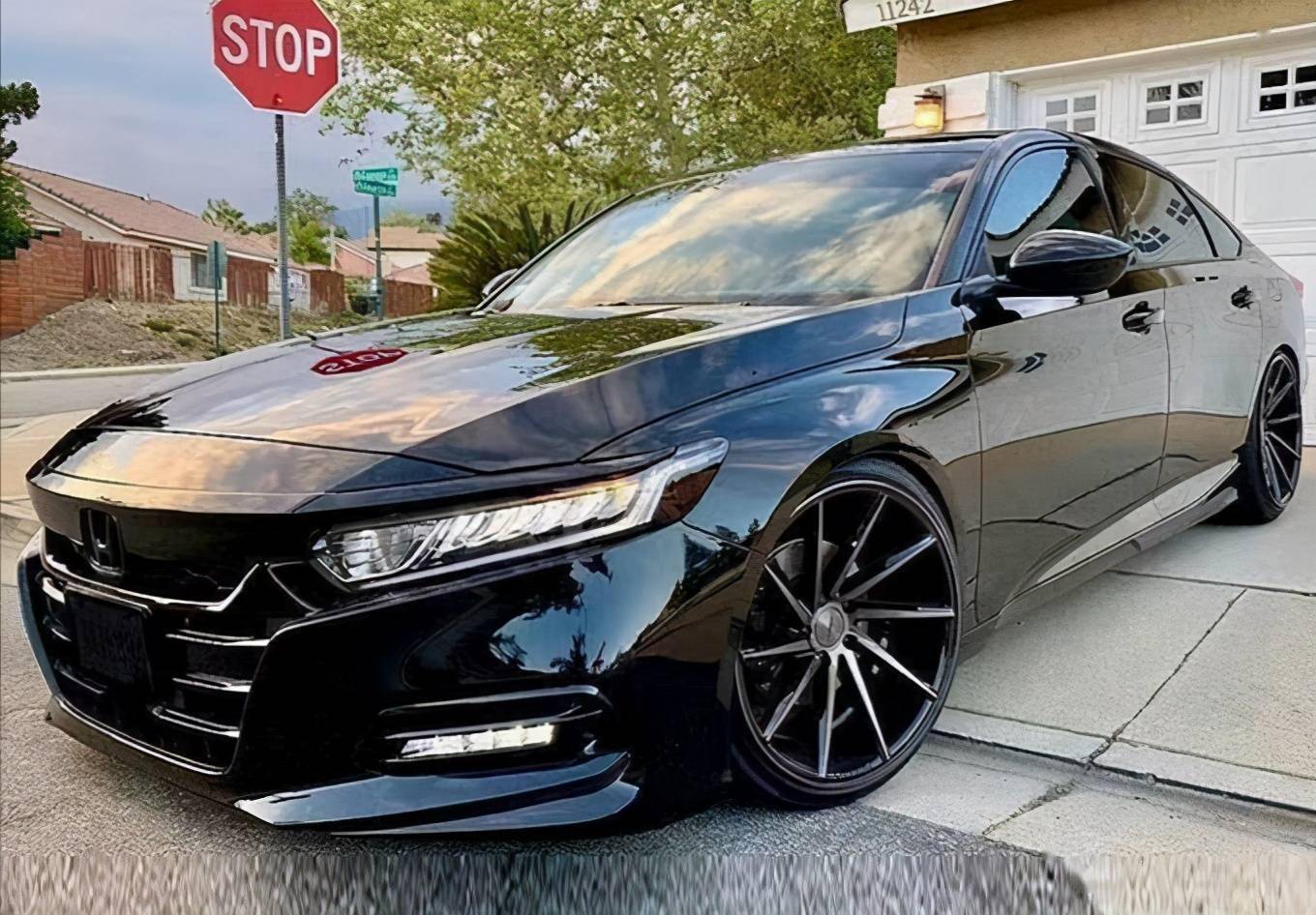 雅阁变身"黑武士",2.0t 10at,加速8秒,比迈腾大气_搜狐汽车_搜狐网