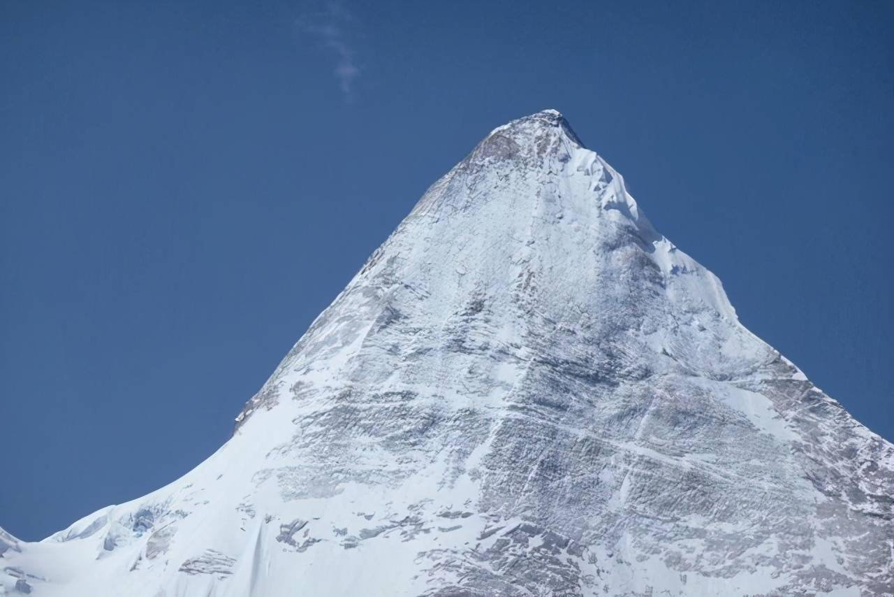 央迈勇雪山,景色壮美,竟然是文殊菩萨的化身