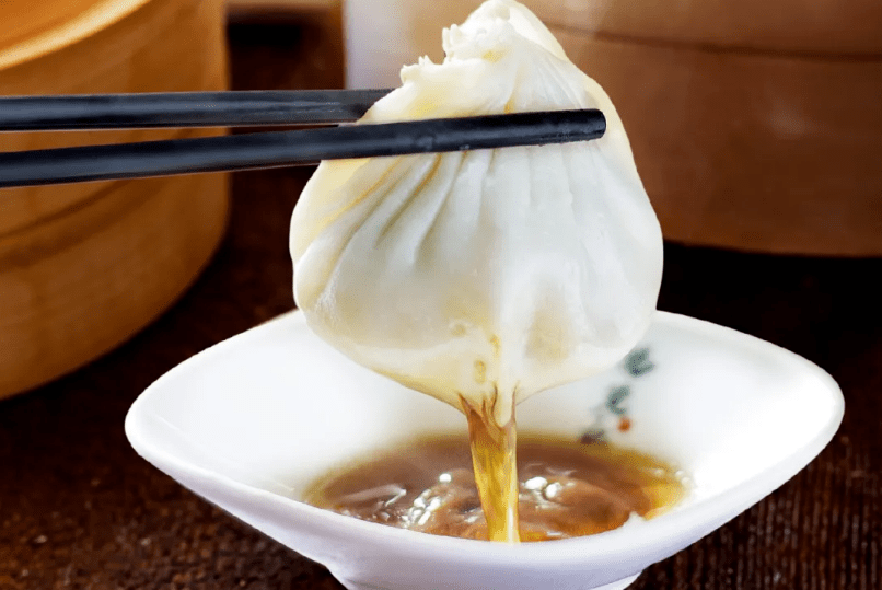 特色美食小笼包臻品店无锡的春天和盛名是属于樱花的,但谈起旧时王朝