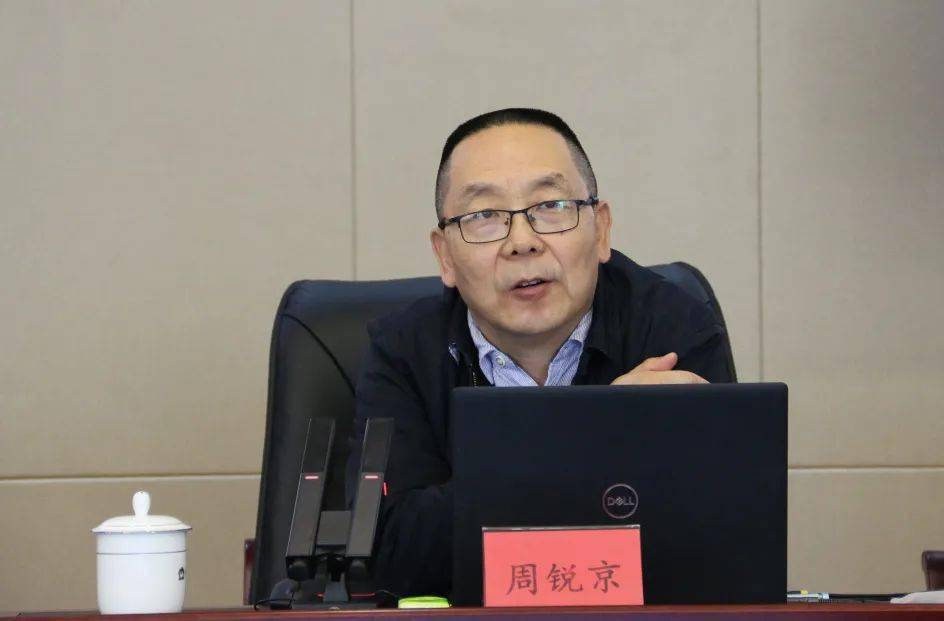 重温党的百年征程,感悟初心使命,汲取精神力量!