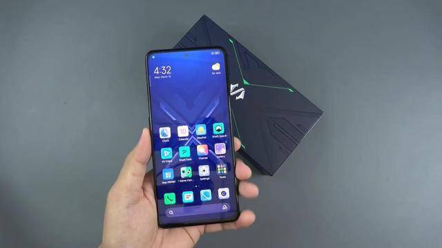 4500mah电池,5分钟充电46%,这款手机性价比很高_黑鲨