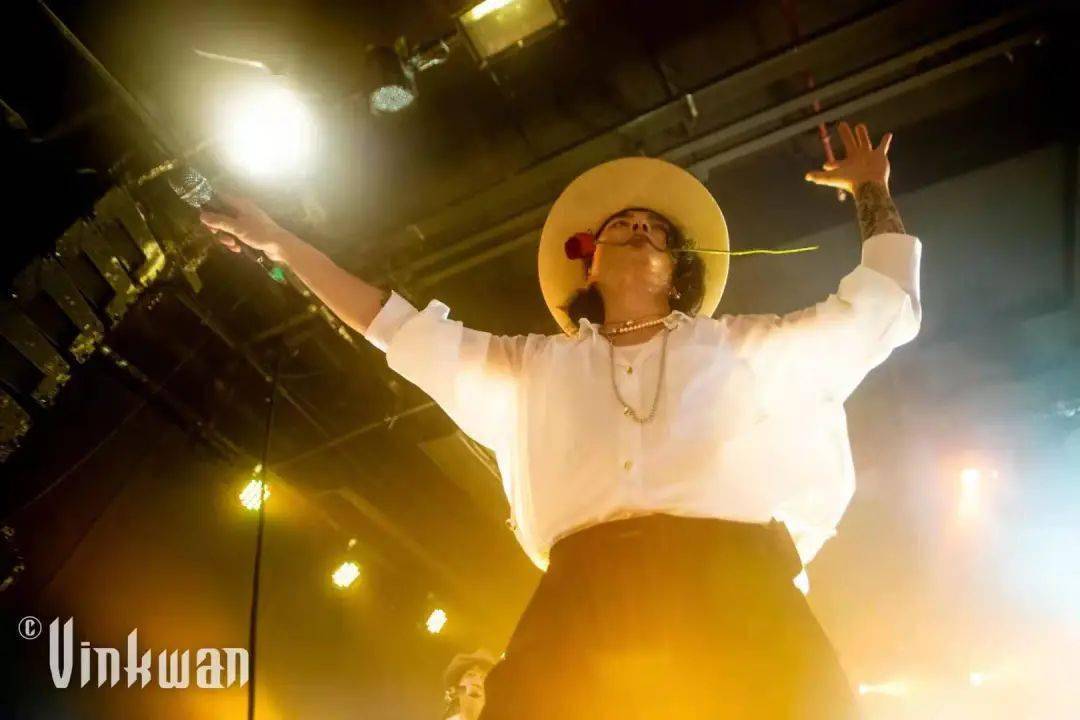 旧城之王,这个美了22年的男人_谢强