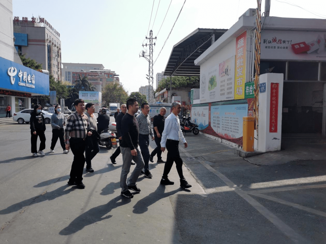 晋江市人大常委会副主任姚志强带队赴青阳街道开展城乡人居环境整治