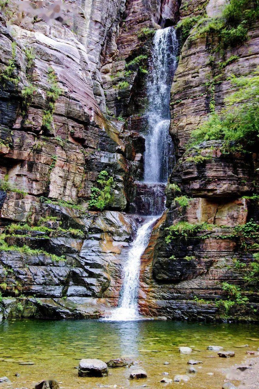 中国最危险的村庄,坐落在1700米的悬崖上,风景绝美,只有1%的人知道!