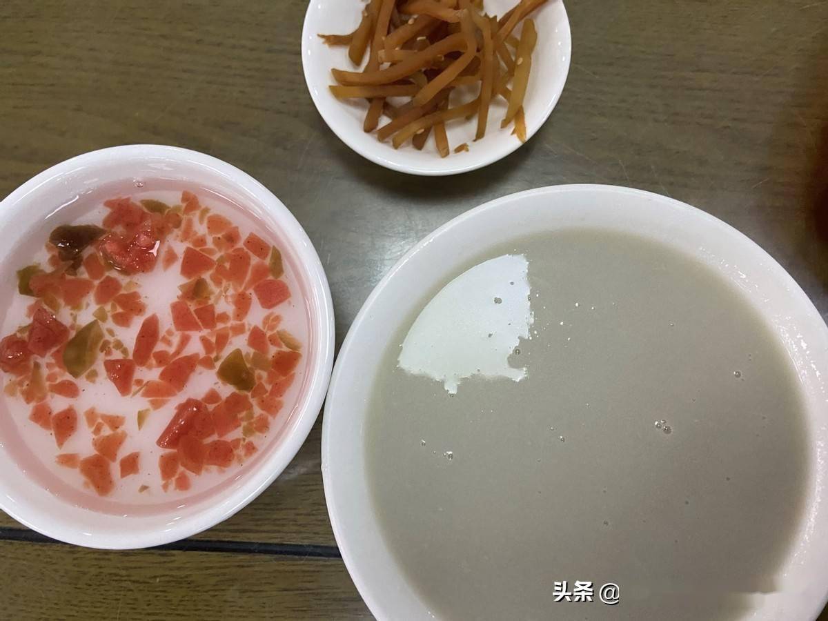 不是北京人 却爱喝豆汁 但不知道是否喝了假豆汁 味道