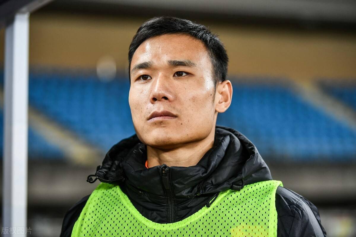 德转:广州队左后卫张成林租借加盟昆山fc