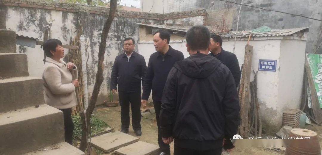 4月13日,县委副书记王新胜,县委常委,县委办公室主任刘洪立,县委常委
