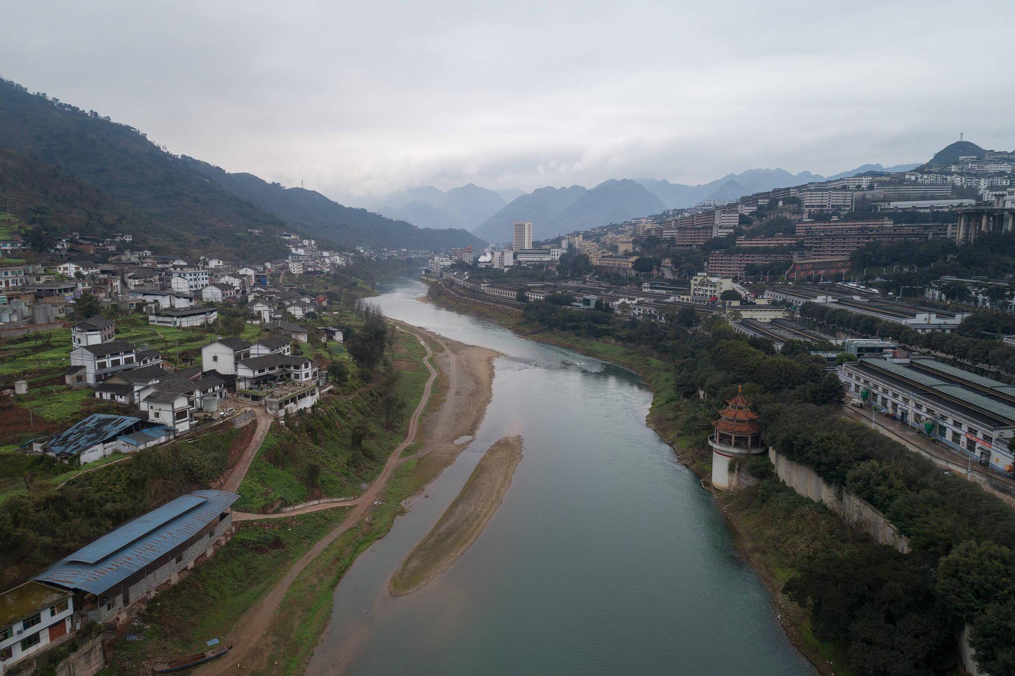 古蔺人口_古蔺麻辣鸡,大山深处的美味(3)