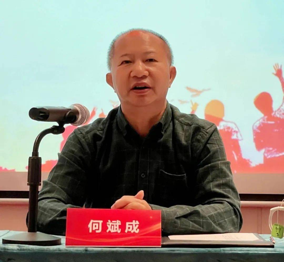 2021级"圆梦计划"学员王永发代表2021级"圆梦计划"受资助学生进行发言