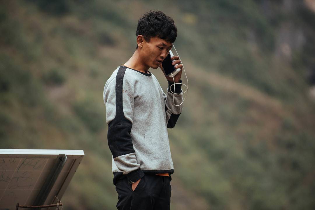 悬崖村初代"网红"某色拉博:大红之后 "飞人"的选择